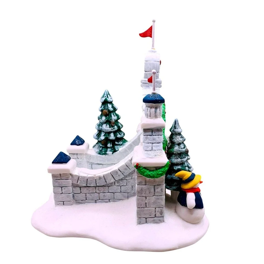 Vtg Department‎ 56 Heritage Village North Pole Gate Porcelain Christmas Figurine